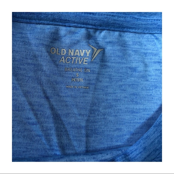 Old Navy Breathe ON Tie-Back Scoop Neck Top - Picture 6 of 6